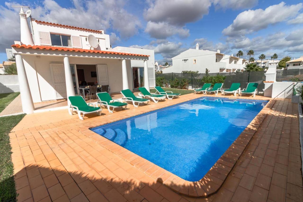 Villa 300M From Beach - By Algarkasa Albufeira Bagian luar foto